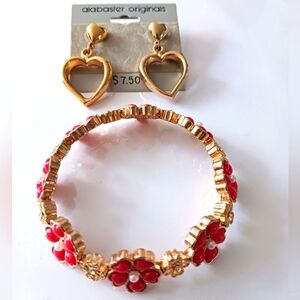 HEARTS- Gold-tone heart frame Bracelet & Earring Lot